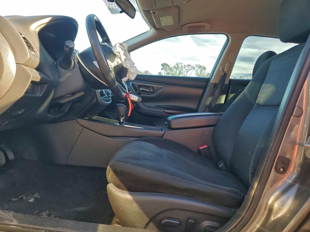 Nissan Altima 2.5 Image 8