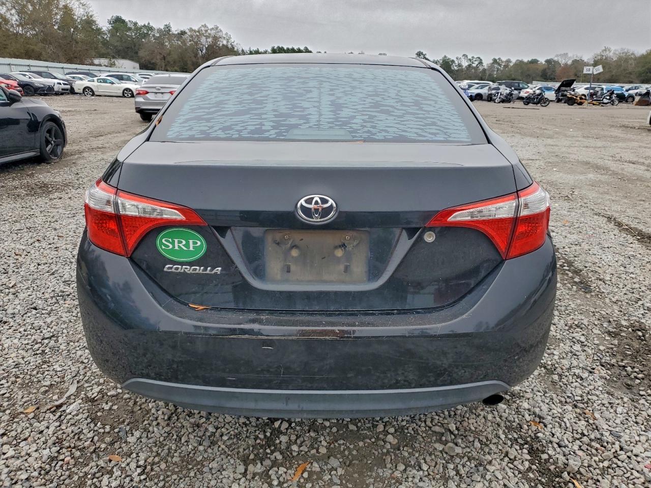 Toyota Corolla L Image 11