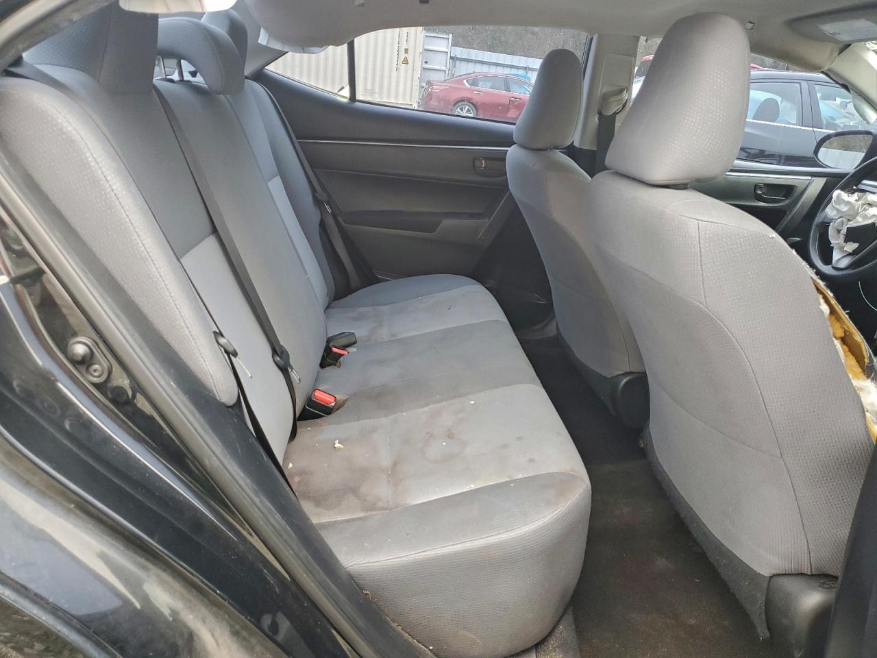 Toyota Corolla L Image 6