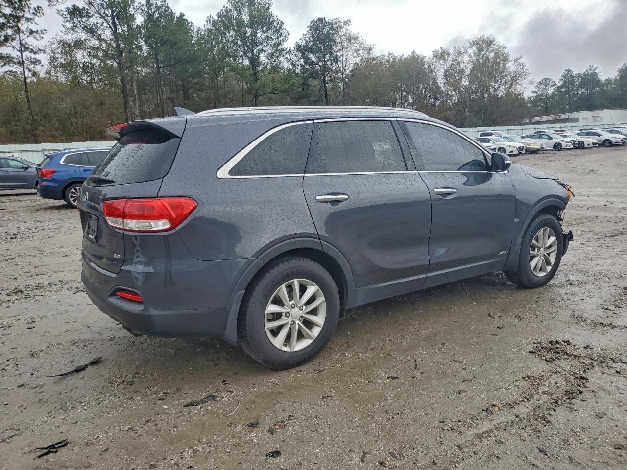 Kia Sorento Lx Image 8