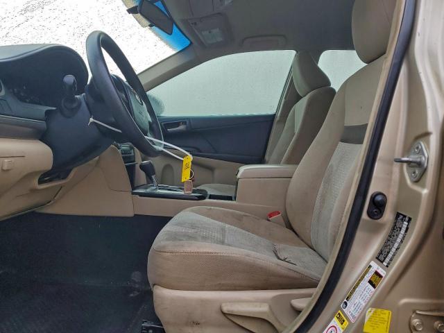 Toyota Camry Base Image 11