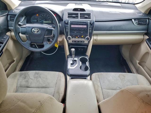 Toyota Camry Base Image 6