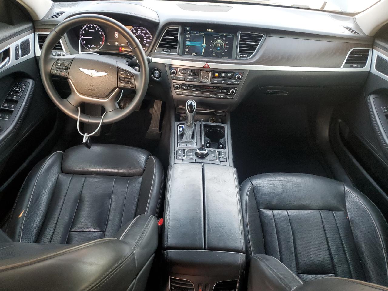 Hyundai Genesis 3.8l Image 7