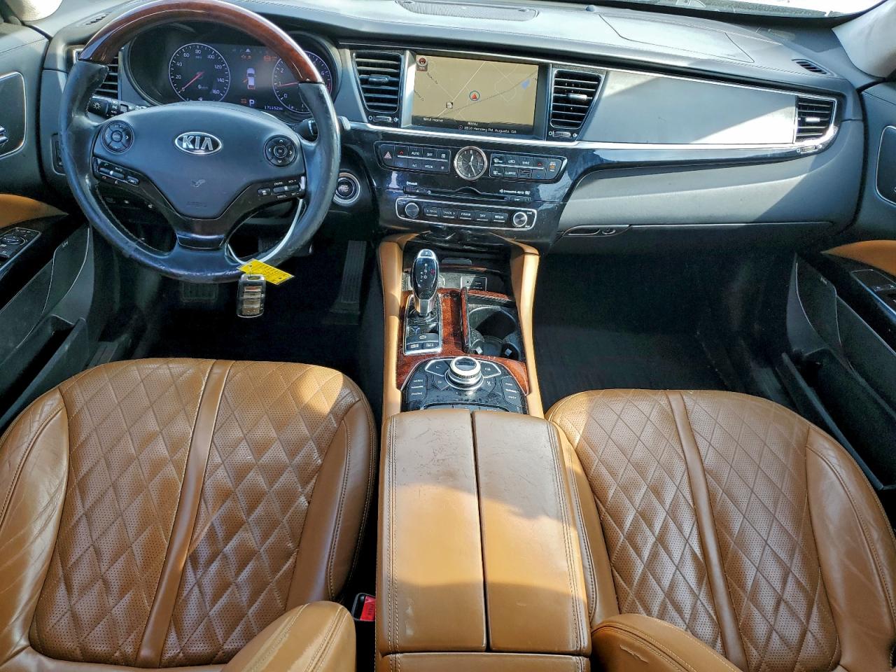 Kia K900 Image 11