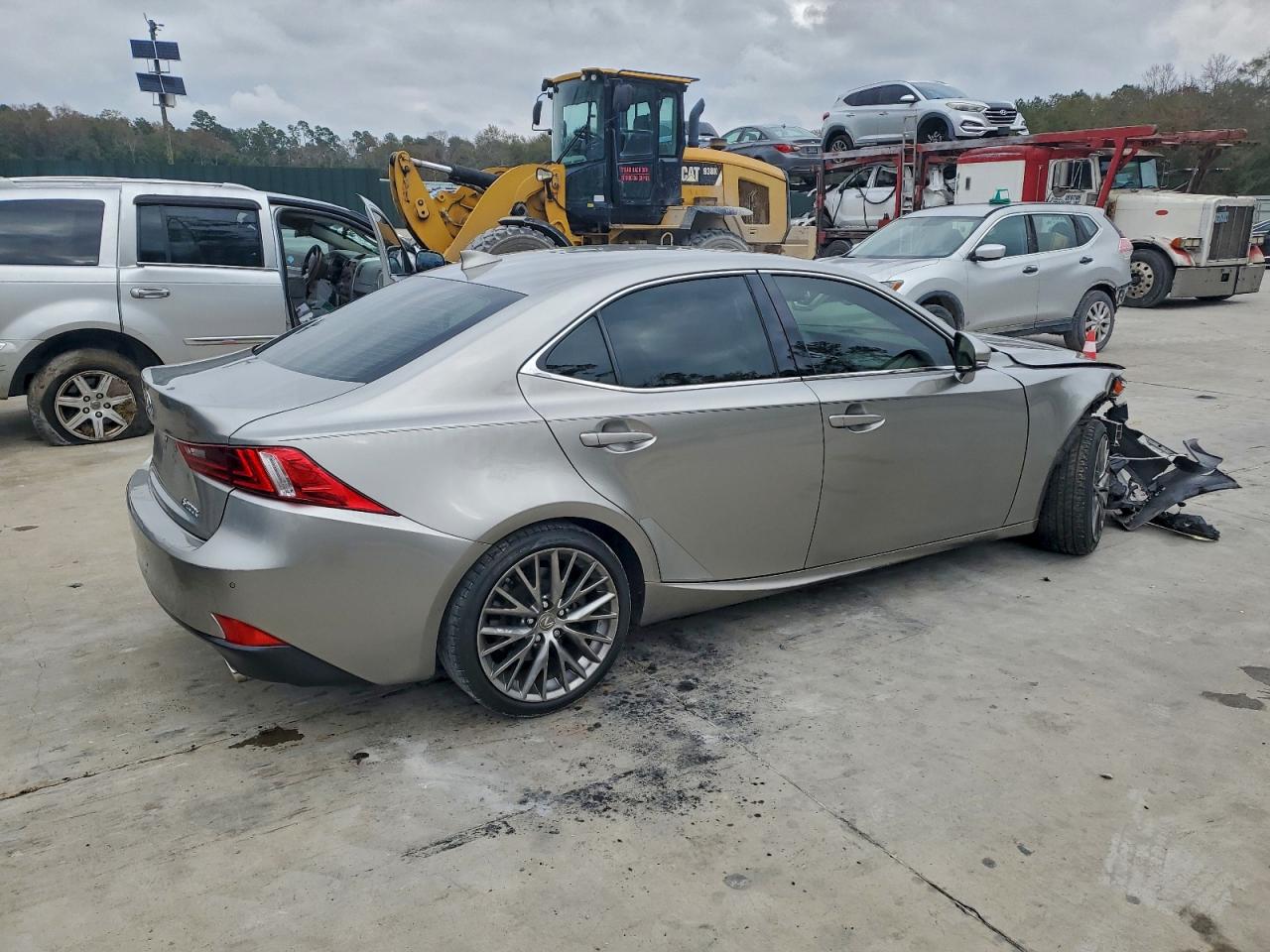 Lexus Is 200t Image 3