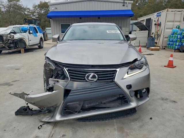 Lexus Is 200t Image 10