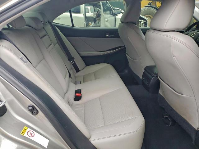 Lexus Is 200t Image 11