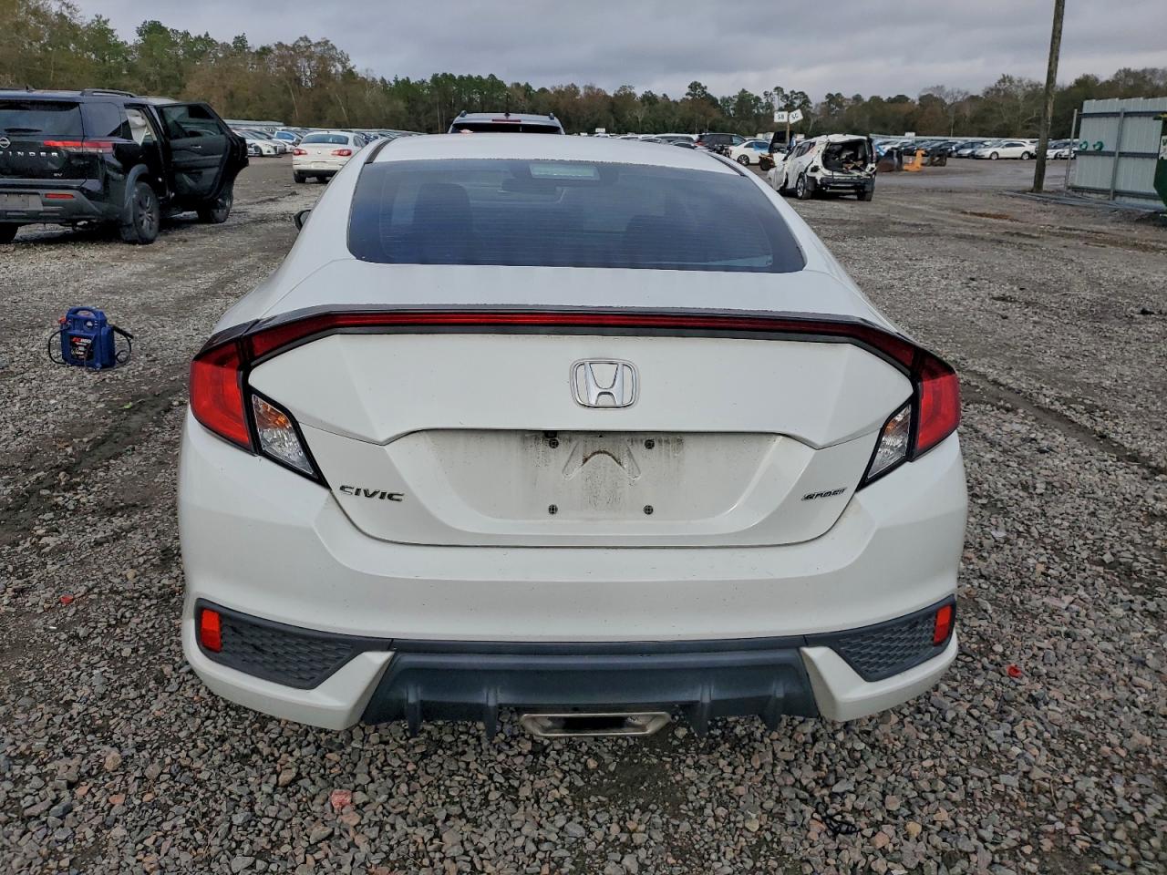 Honda Civic Sport Image 3