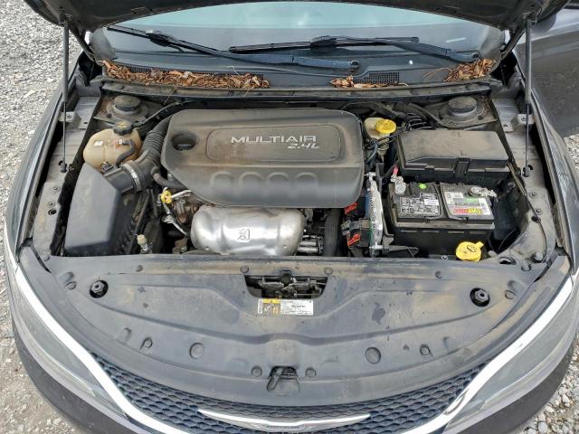 Chrysler 200 Limited Image 12