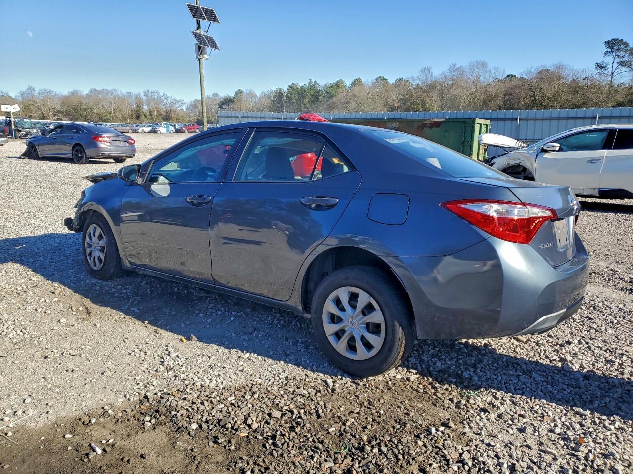 Toyota Corolla L Image 8