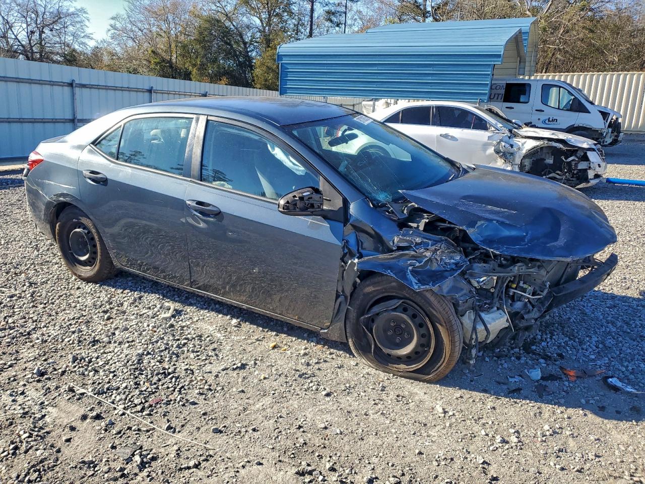 Toyota Corolla L Image 9