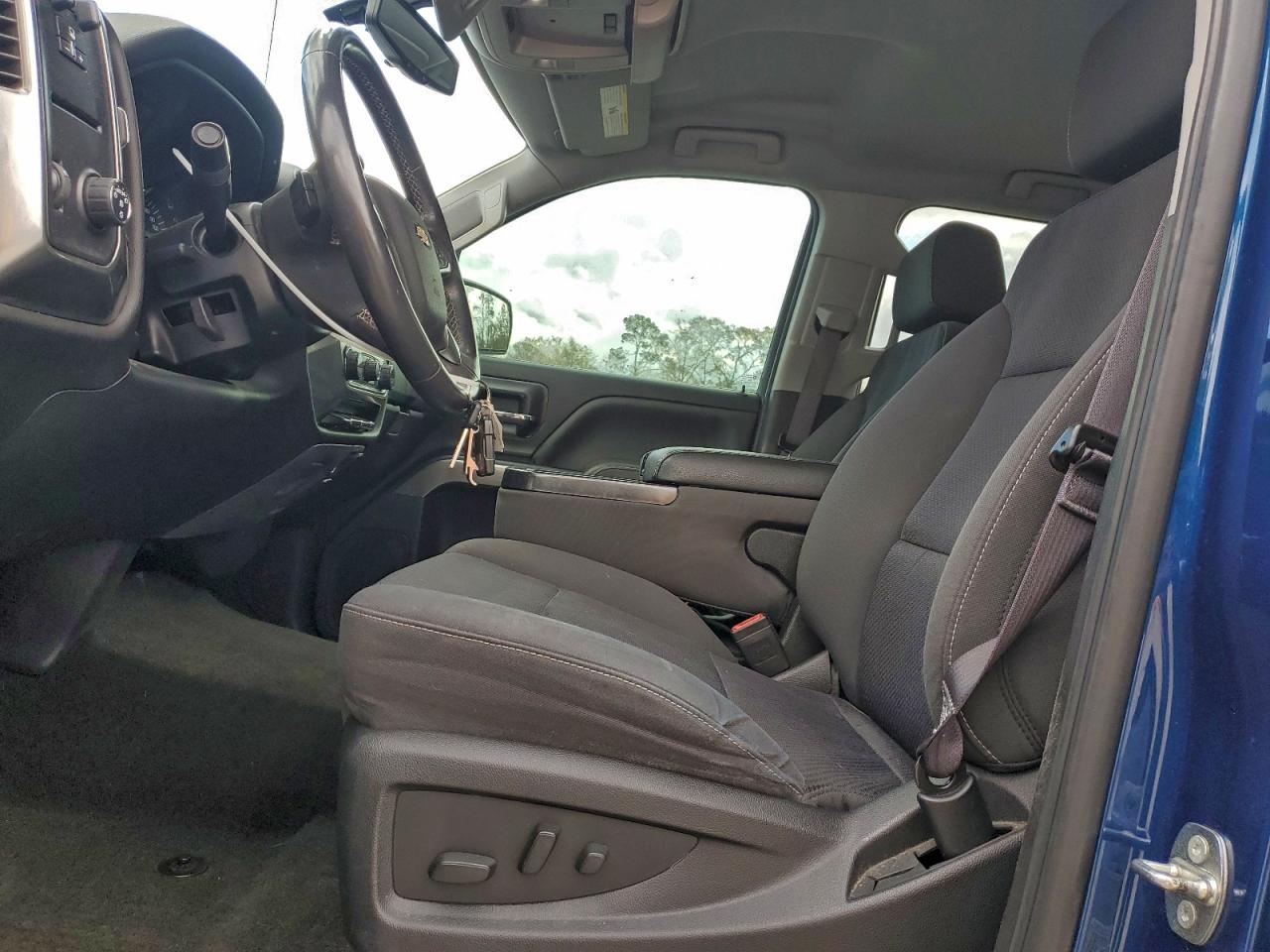 Chevrolet Silverado C1500 Lt Image 6