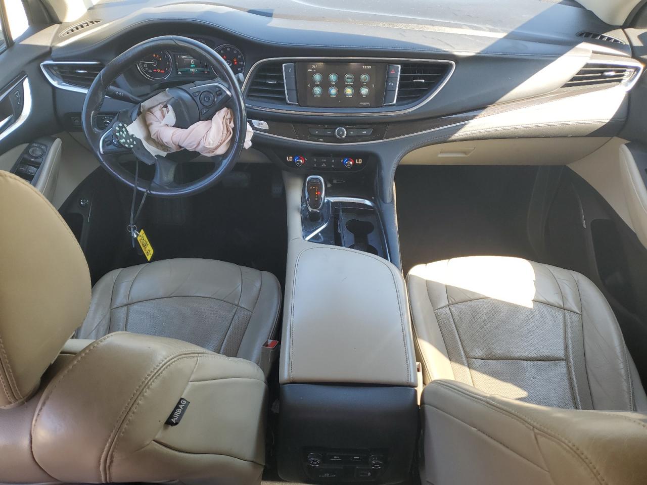 Buick Enclave Essence Image 7