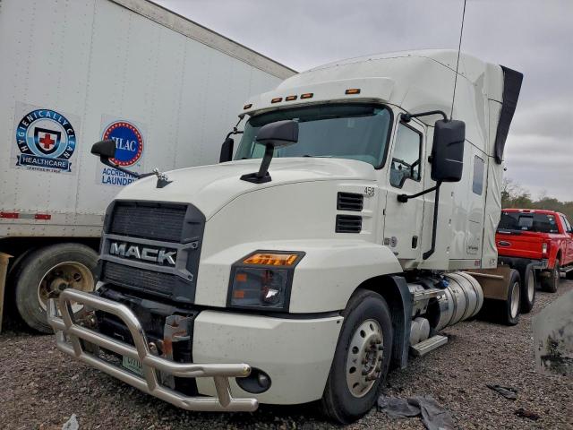 Mack Anthem Image 10