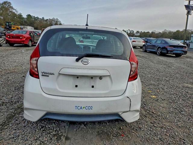 Nissan Versa S Image 10