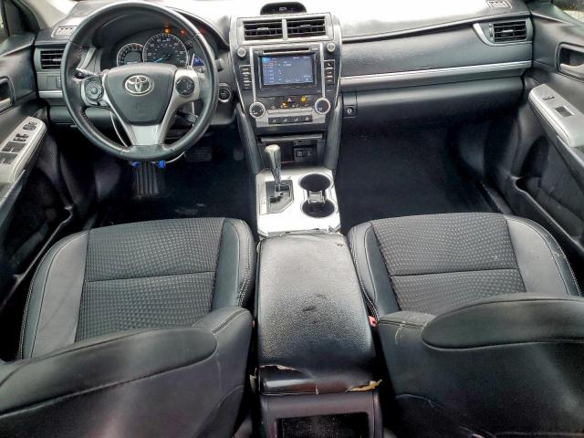 Toyota Camry Se Image 6