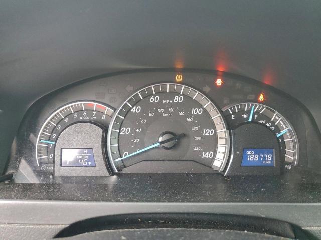 Toyota Camry Se Image 12