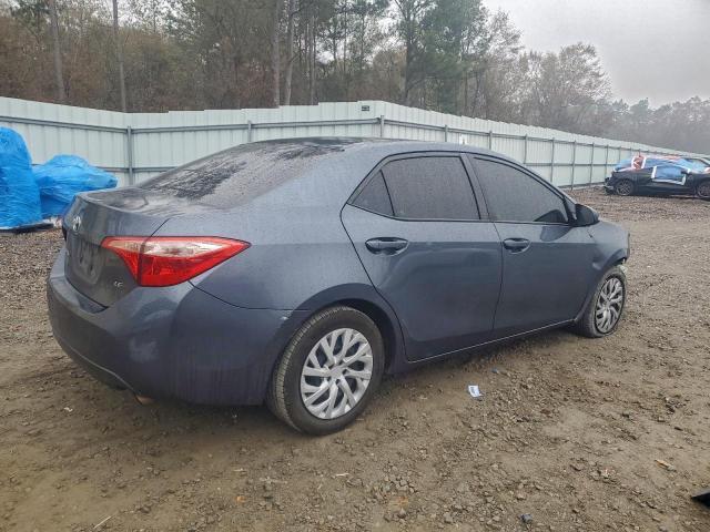 Toyota Corolla L Image 4