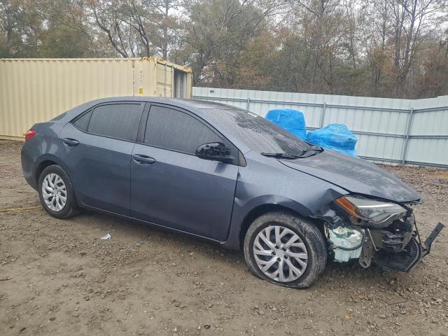 Toyota Corolla L Image 5