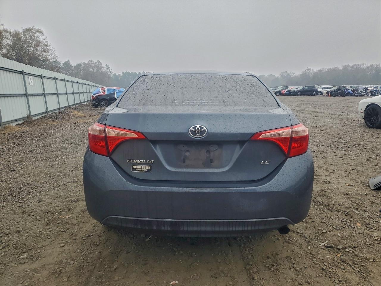 Toyota Corolla L Image 6