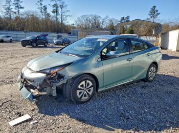  Salvage Toyota Prius