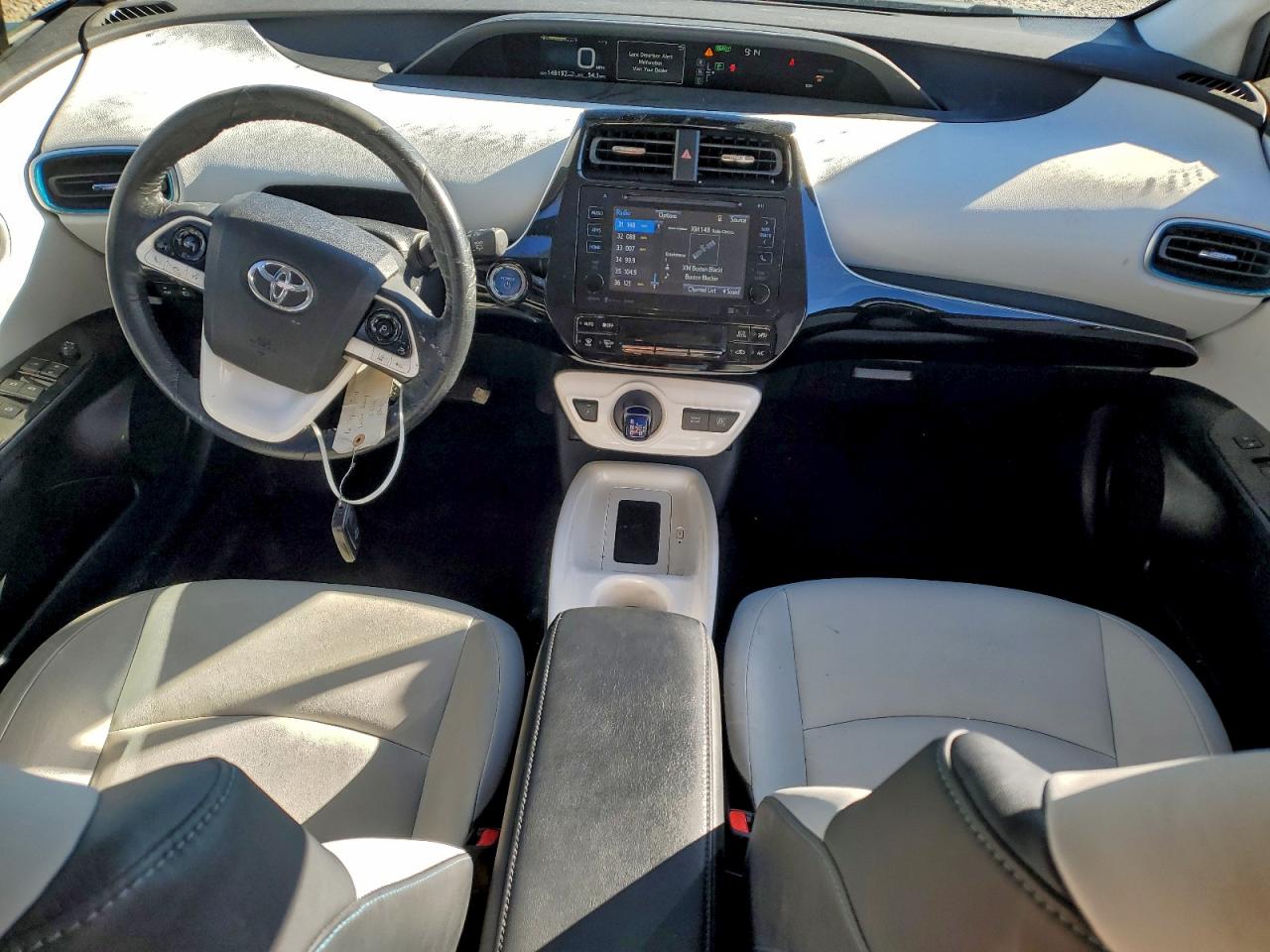 Toyota Prius Image 10