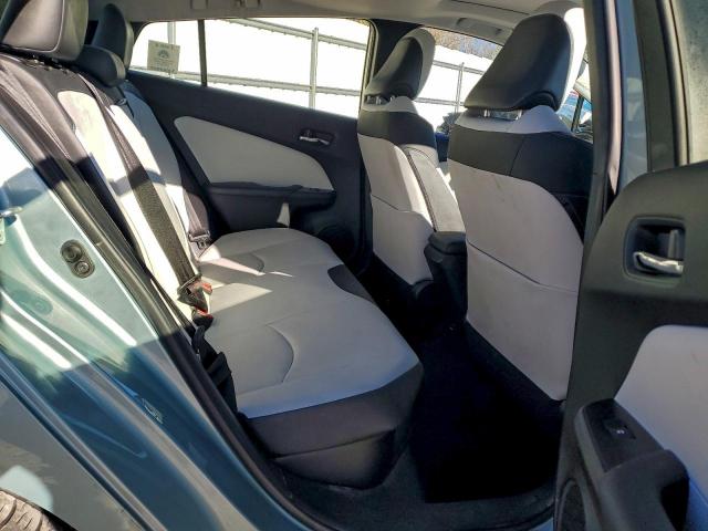 Toyota Prius Image 11