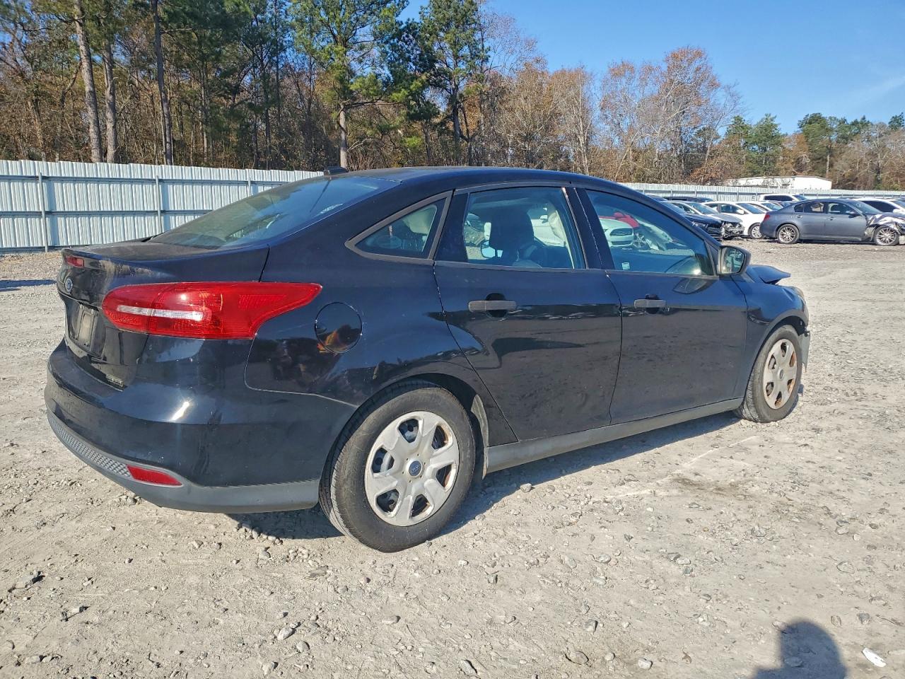 Ford Focus S Image 10