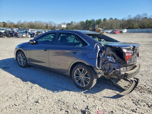 Toyota Camry Le Image 4