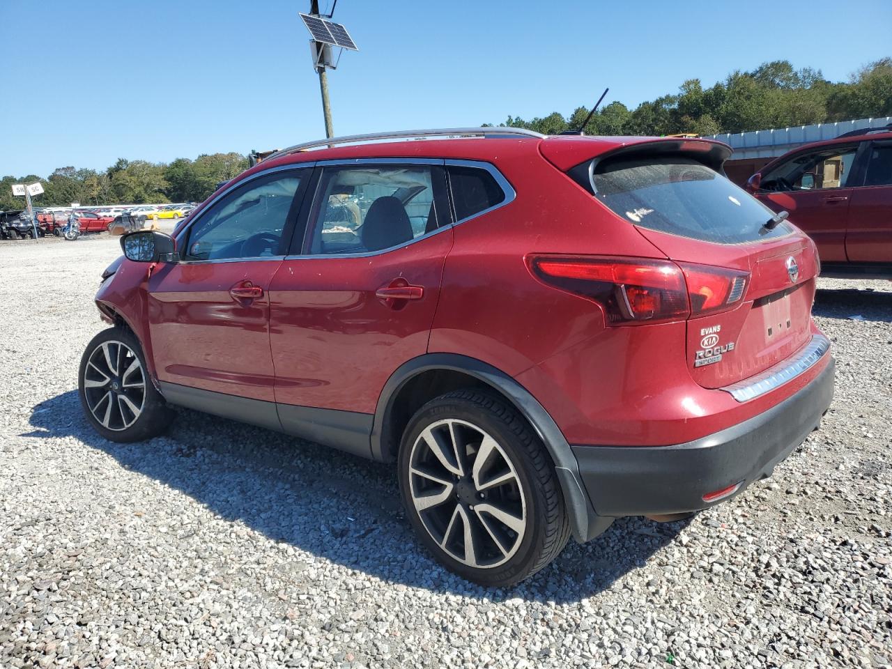 Nissan Rogue S Image 6
