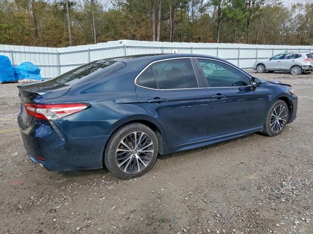 Toyota Camry L Image 7