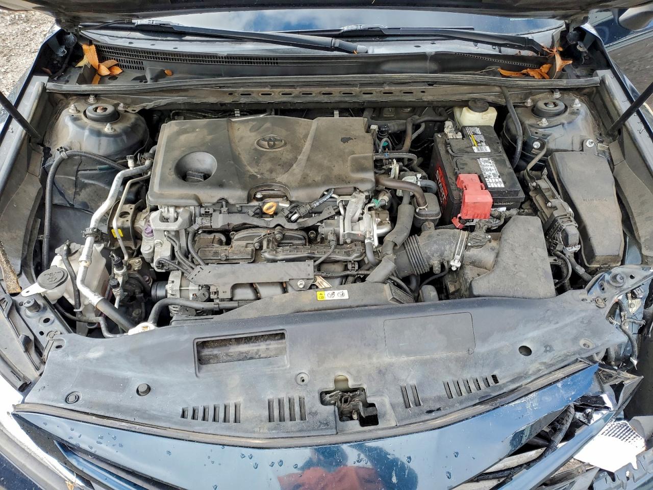 Toyota Camry L Image 6