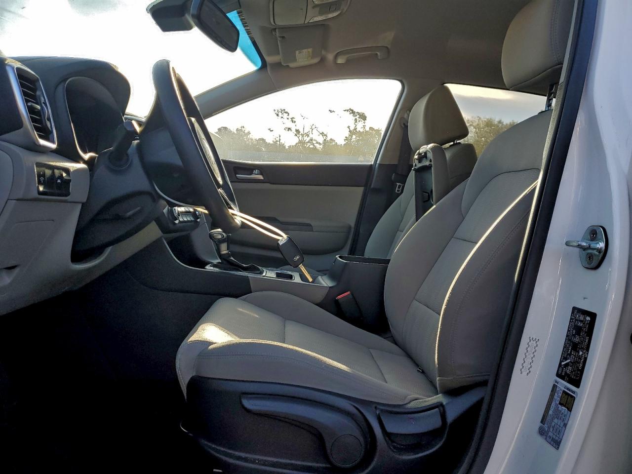 Kia Sportage Lx Image 4