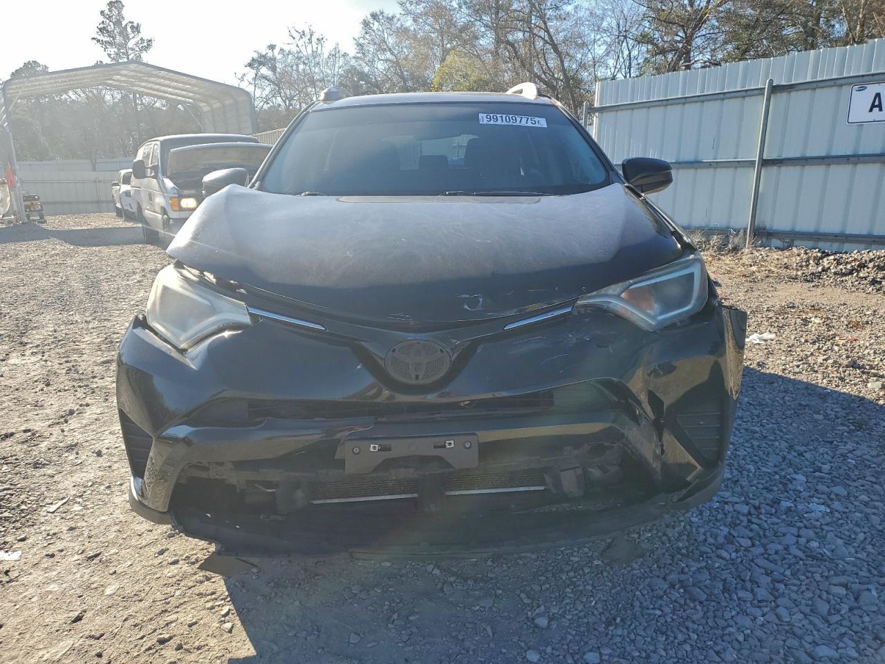 Toyota RAV4 Le Image 3