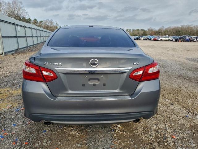 Nissan Altima 2.5 Image 3