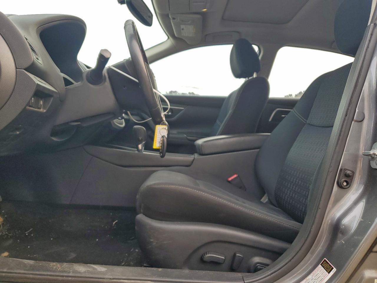 Nissan Altima 2.5 Image 9