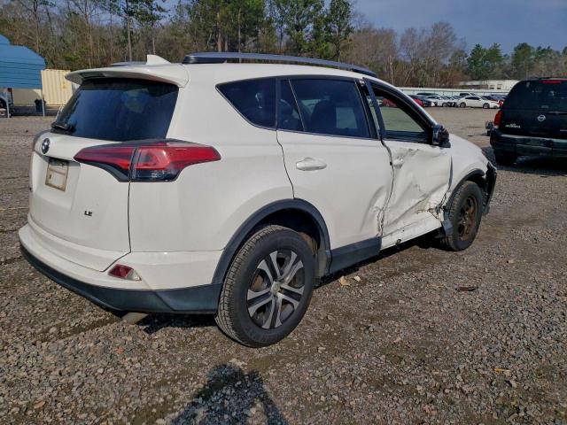 Toyota RAV4 Le Image 5
