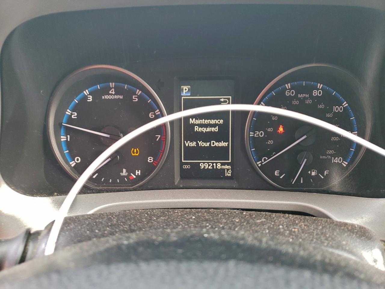 Toyota RAV4 Le Image 10