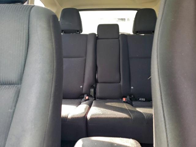 Toyota RAV4 Le Image 11