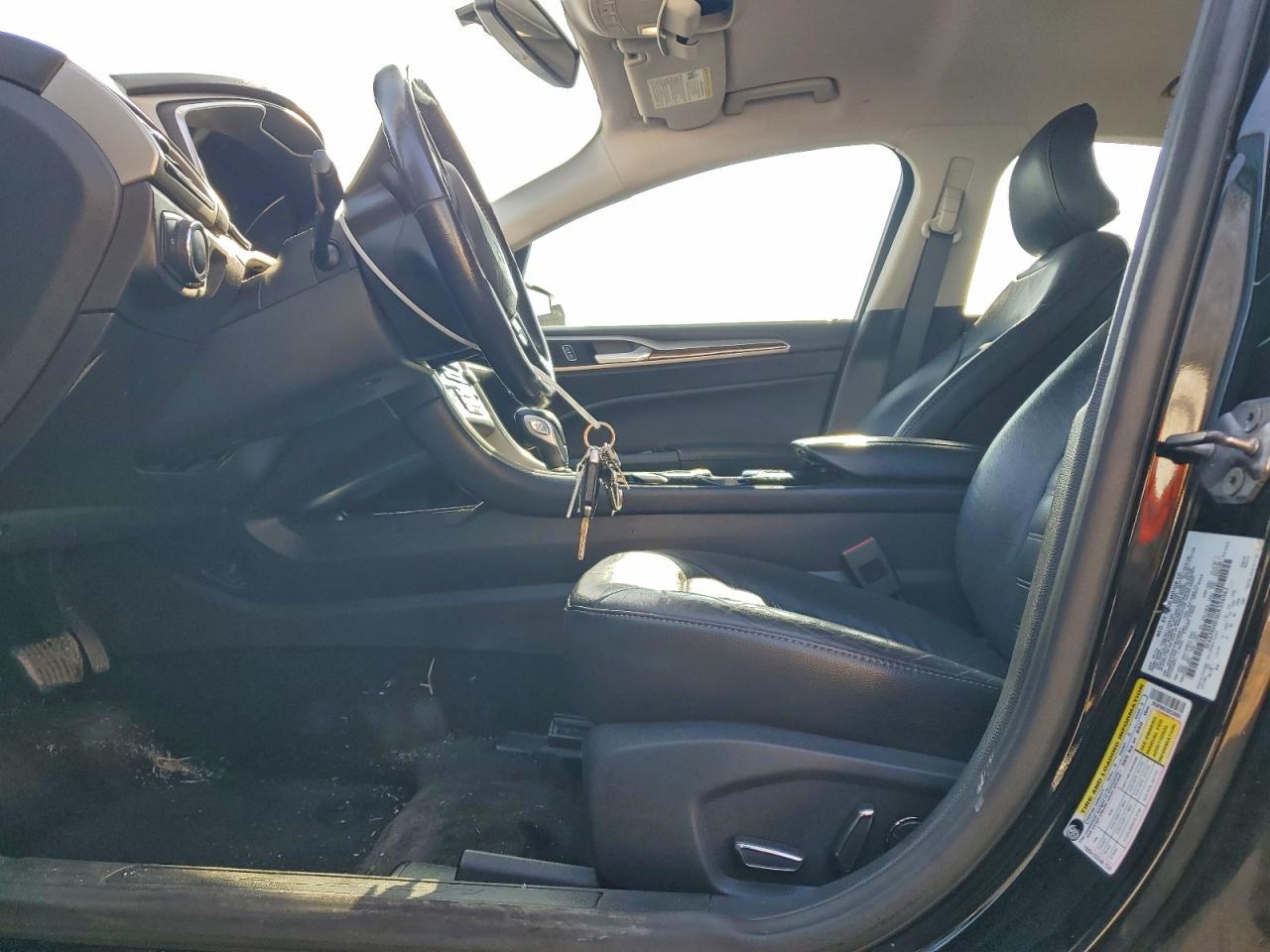 Ford Fusion Se Image 4